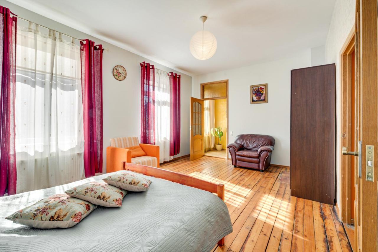 Toma Street Apartments Liepaja Exterior photo